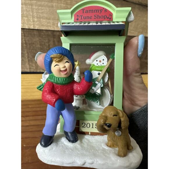 Hallmark 2015 Christmas Window Ornament Tammy’s Tune Shop - Picture 6 of 6